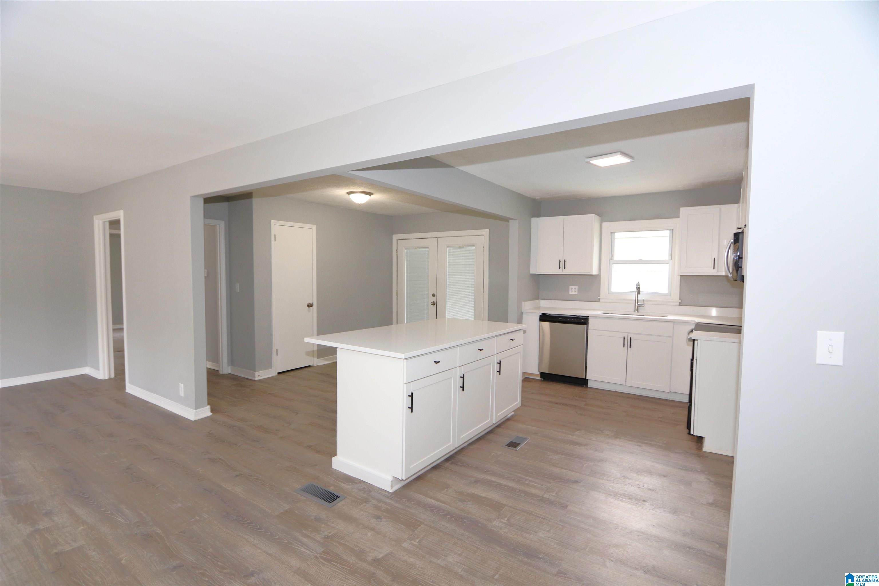 1576 Taylors Mill Road Talladega, AL 35160 - Photo 4 of 28
