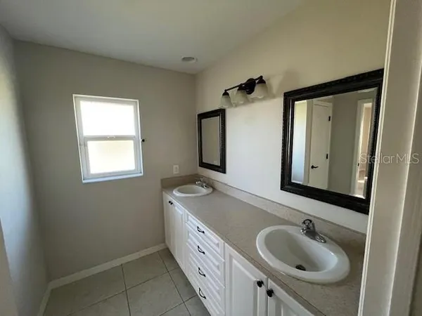 $1,895 | 641 Constance Road, Venice, FL 34293