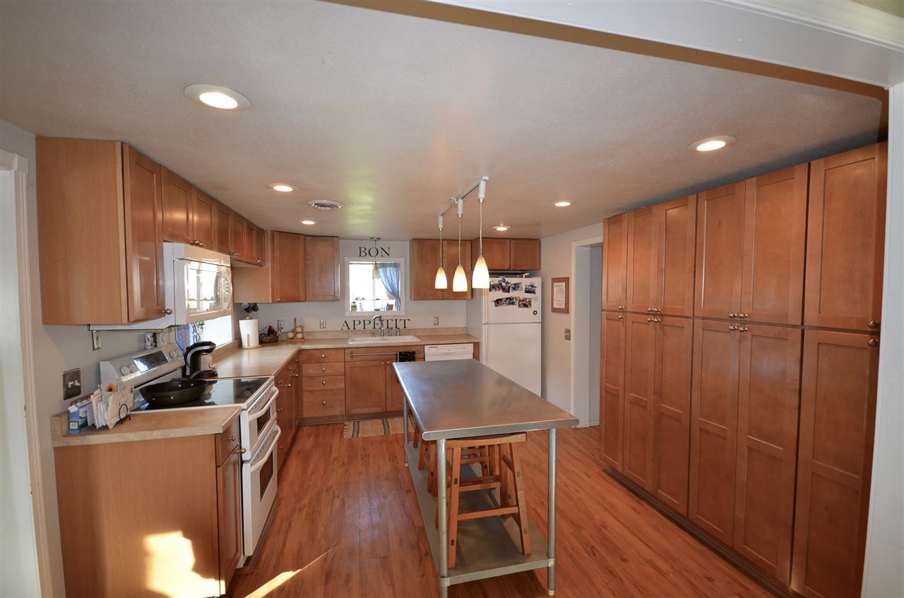 4721 East Bernhill Road Colbert, WA 99005 - Photo 10 of 20 Gallery Image 10
