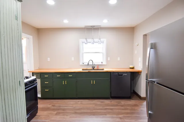 $133,500 | 204 Conley Avenue South, Thief River Falls, MN 56701