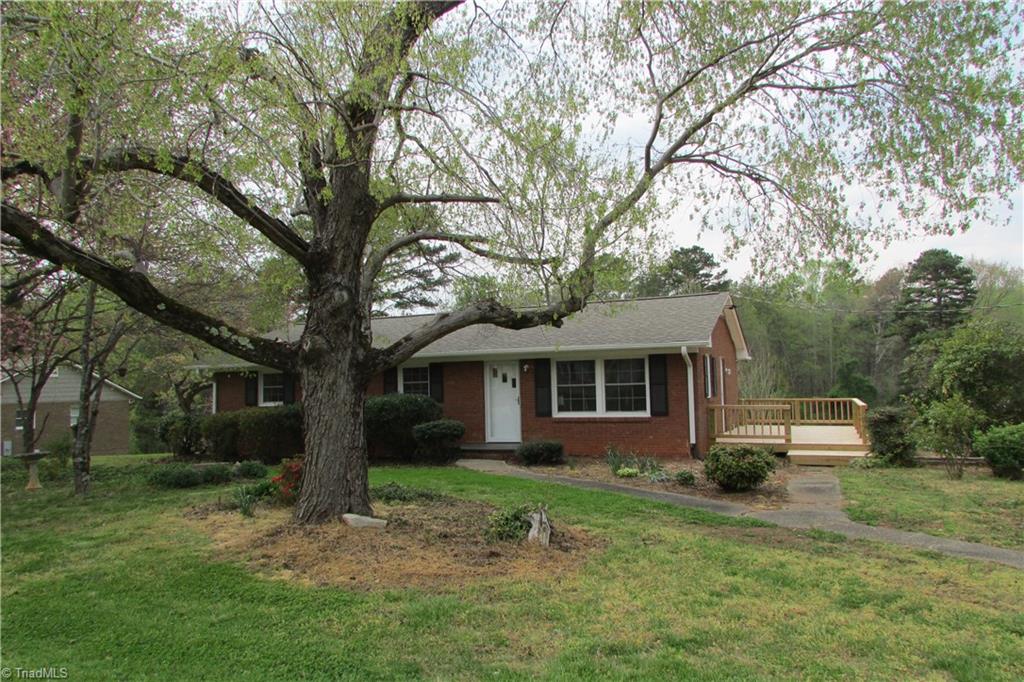 7047 Styers Ferry Road Clemmons, NC 27012 - Photo 3 of 48 Gallery Image 3