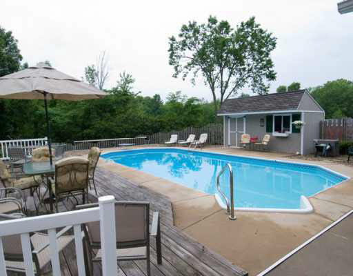 22620 Kern Road South Bend, IN 46614 - Photo 4 of 12 Gallery Image 4