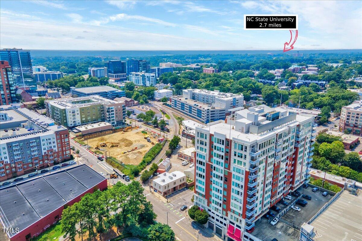 400 West North Street, Unit 1602 Raleigh, NC 27603 - Photo 5 of 47 40-400 W North St 1602-40