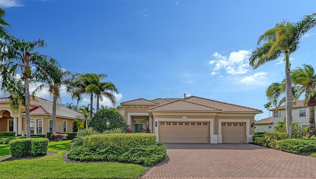 13911 Siena Loop Lakewood Ranch, FL 34202 - Photo 2 of 100