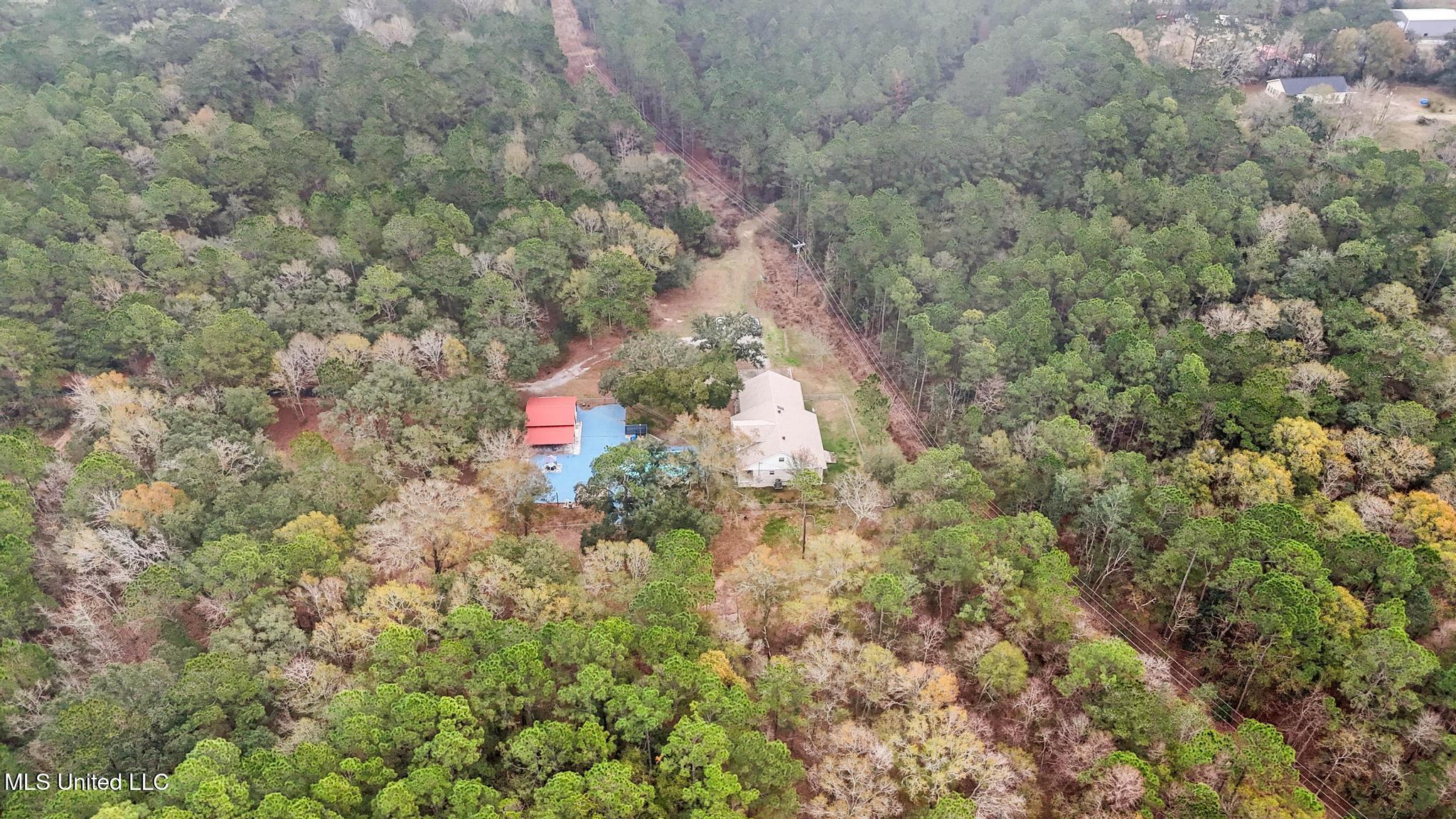 9091 Lark Street Bay St. Louis, MS 39520 - Photo 33 of 42 037