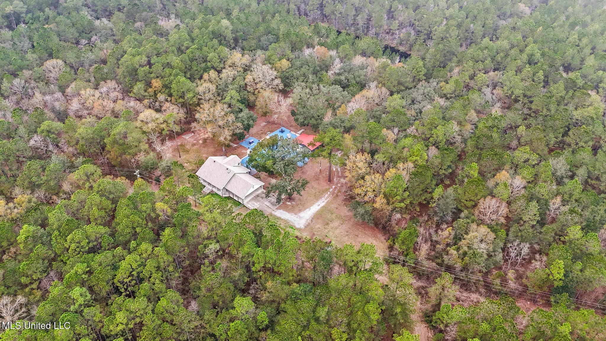 9091 Lark Street Bay St. Louis, MS 39520 - Photo 36 of 42 040