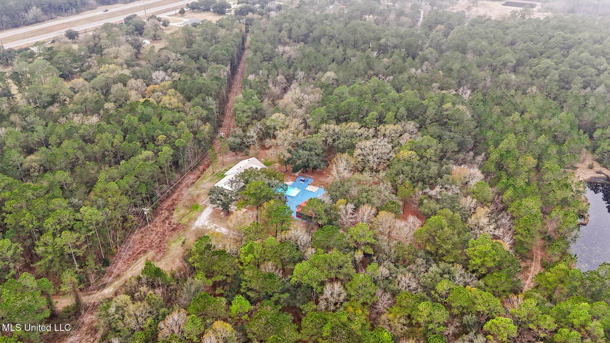 9091 Lark Street Bay St. Louis, MS 39520 - Photo 38 of 42 042