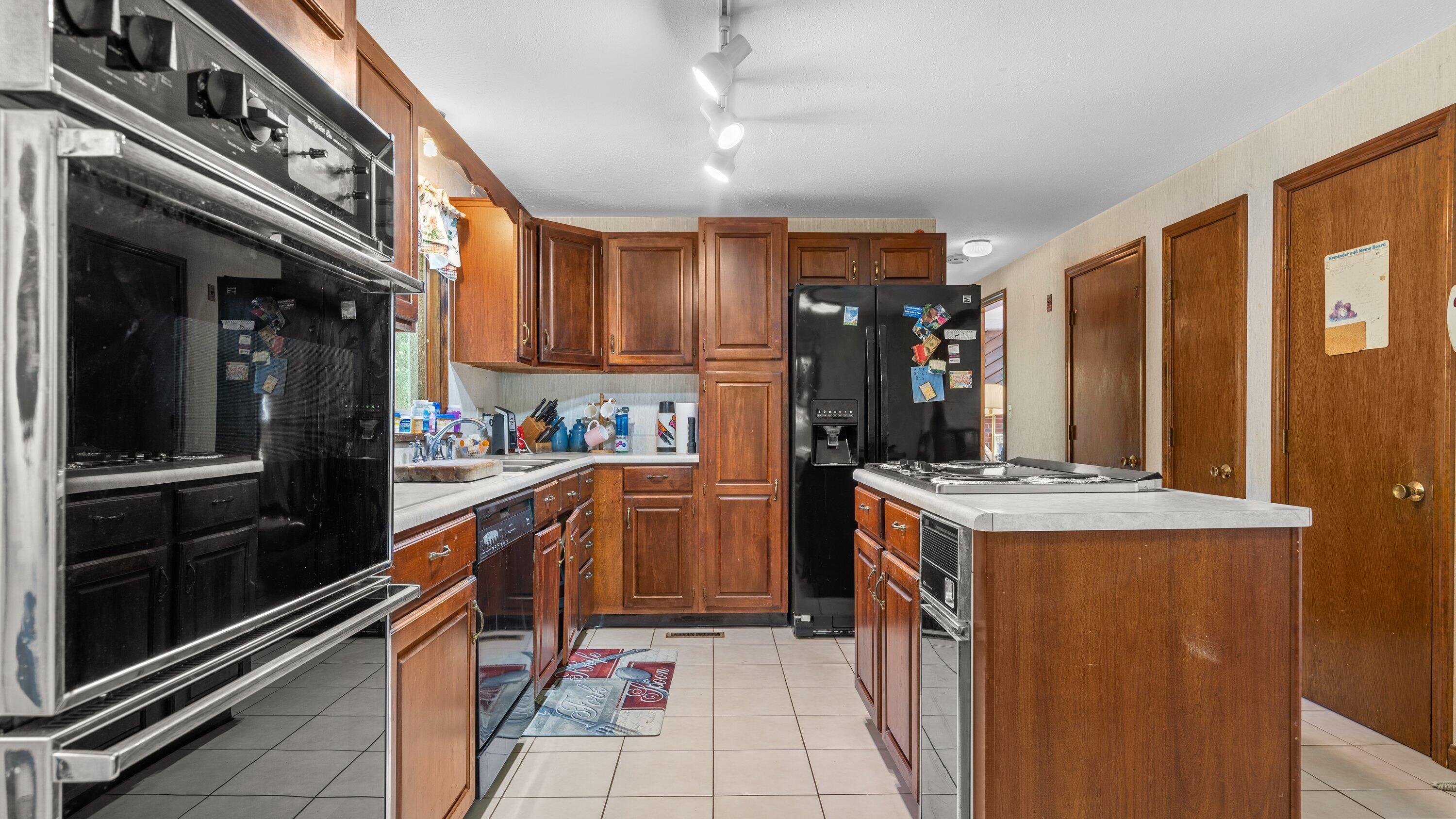 72 Bartlett Road Kittery Point, ME 03905 - Photo 13 of 31 kc kitchen pic 3
