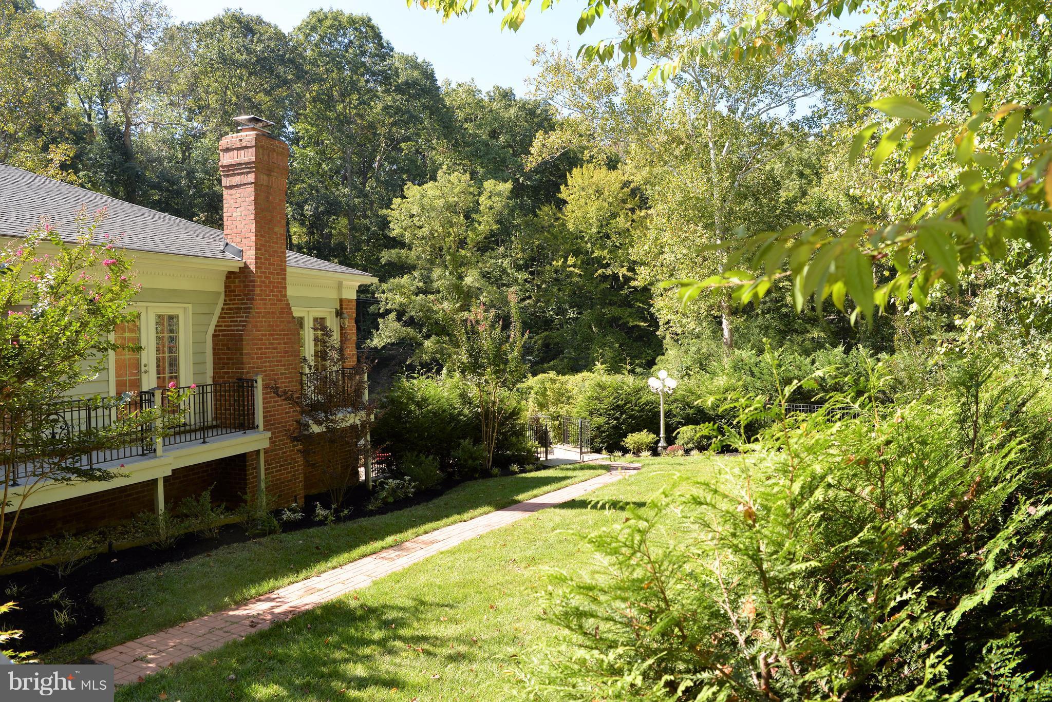 827 Swinks Mill Road McLean, VA 22102 - Photo 30 of 30 Exterior (Rear)