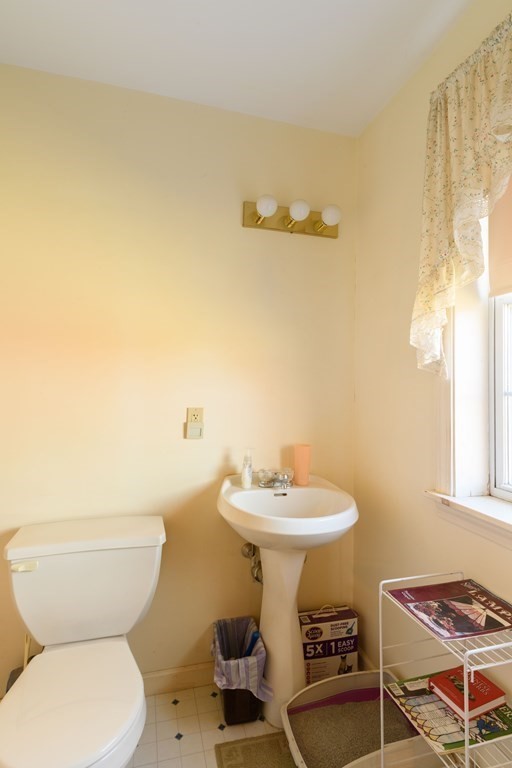 8 Cemetery Road Hadley, MA 01035 - Photo 16 of 17 Gallery Image 16