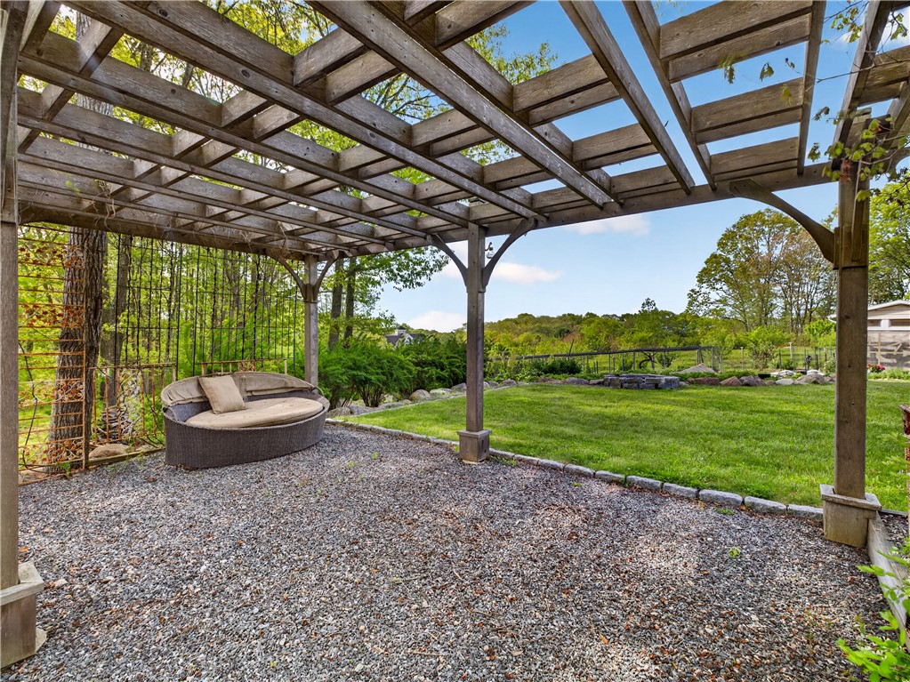 325 Post Road Westerly, RI 02891 - Photo 45 of 49