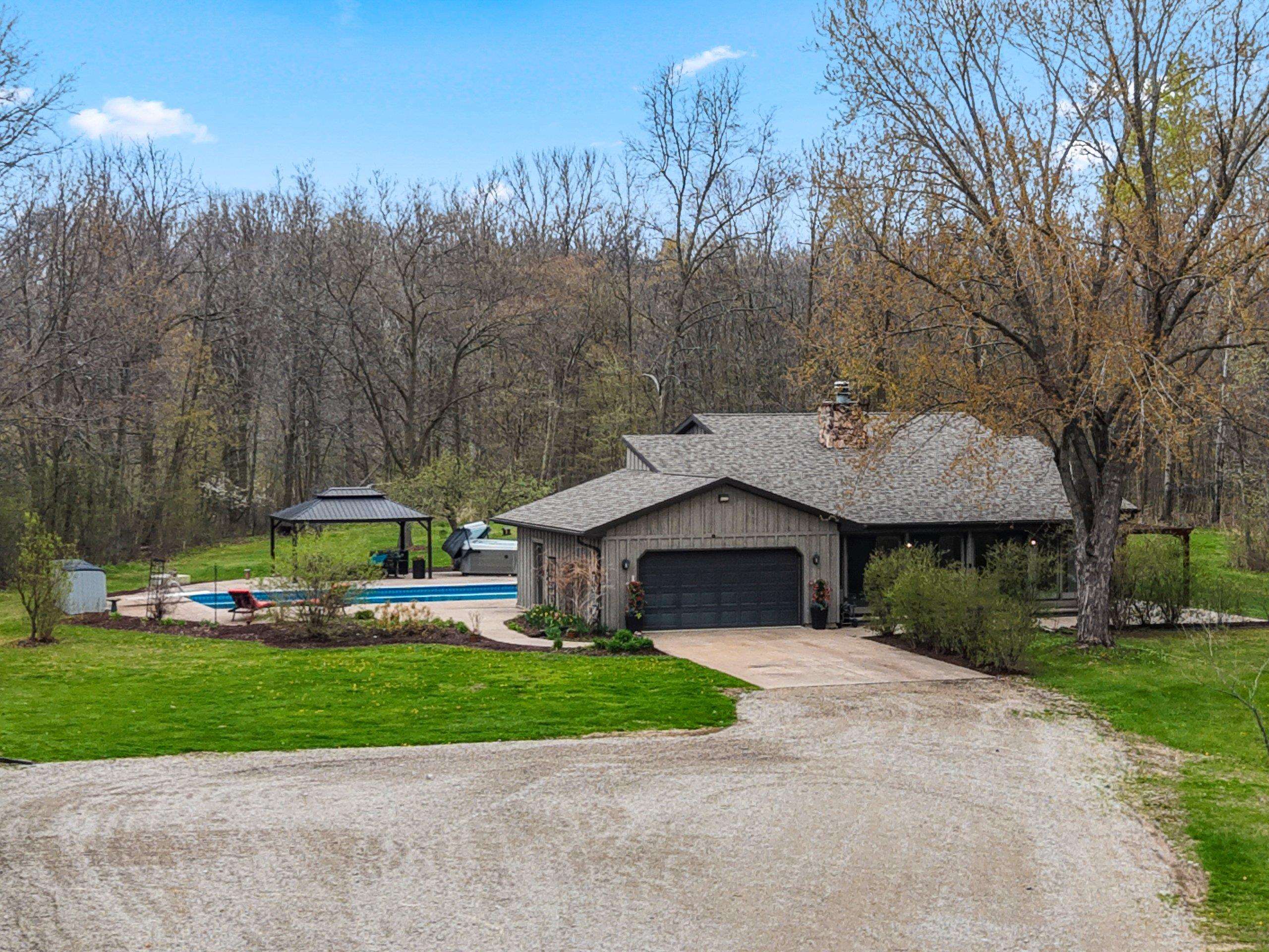 W7236 Wege Road Hortonville, WI 54944 - Photo 13 of 54