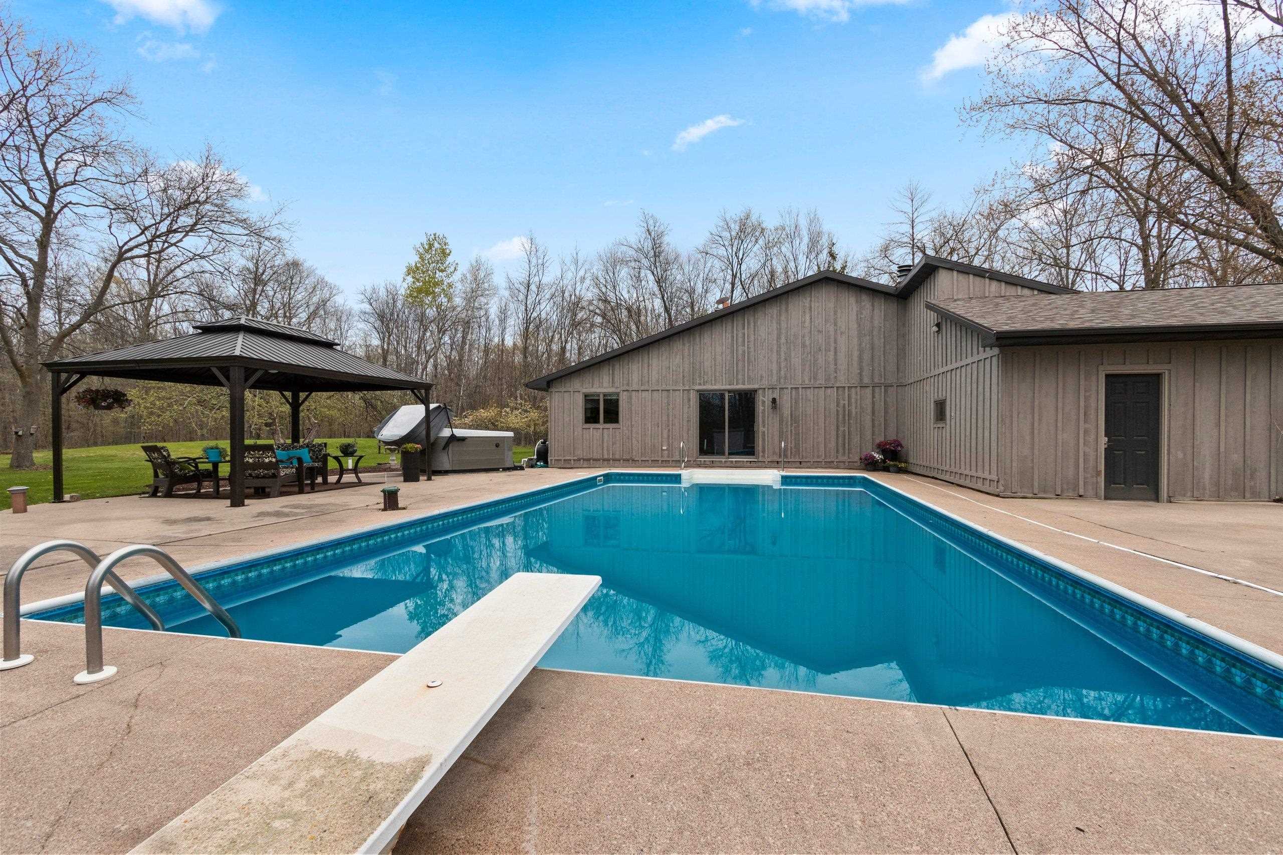 W7236 Wege Road Hortonville, WI 54944 - Photo 35 of 54