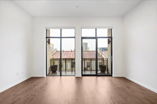 $2,000 | 4820 Caroline Street, Unit 507, Houston, TX 77004