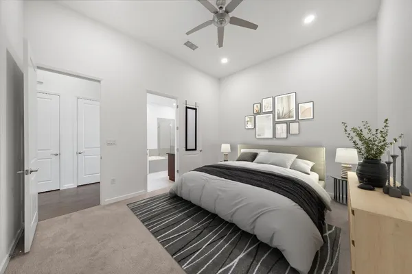 $2,000 | 4820 Caroline Street, Unit 507, Houston, TX 77004