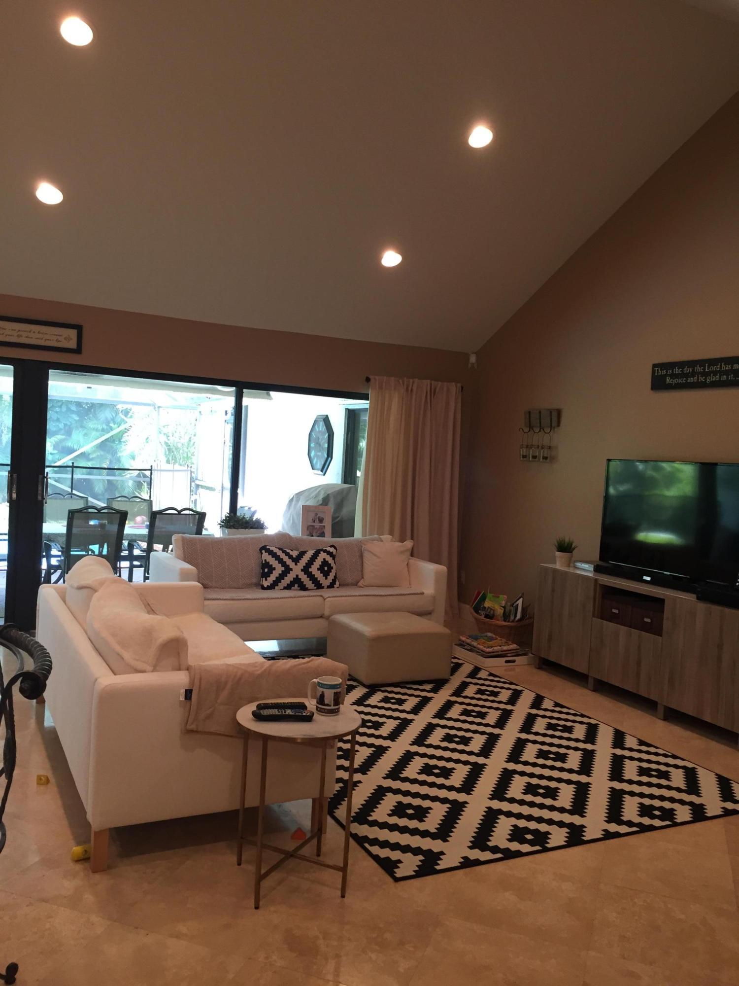 8722 Escondido Way East Boca Raton, FL 33433 - Photo 14 of 19 IMG_1694