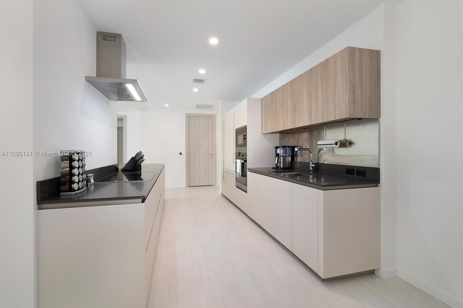 1000 Brickell Plaza, Unit PH5103 Miami, FL 33131 - Photo 11 of 48