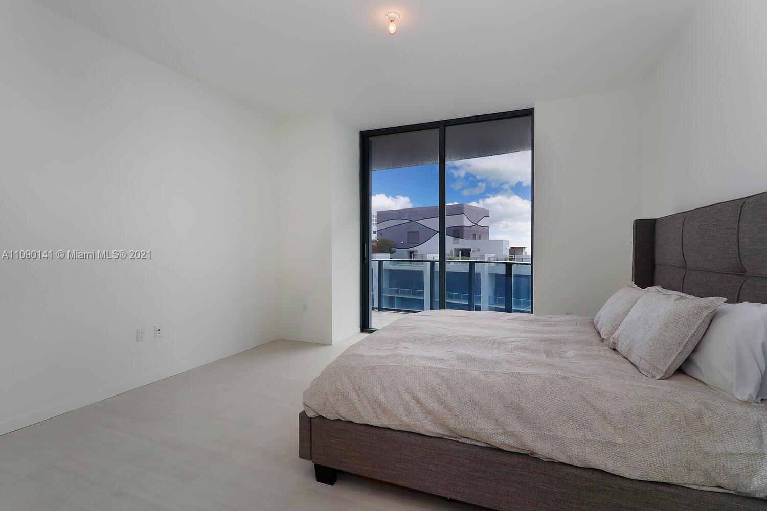 1000 Brickell Plaza, Unit PH5103 Miami, FL 33131 - Photo 17 of 48