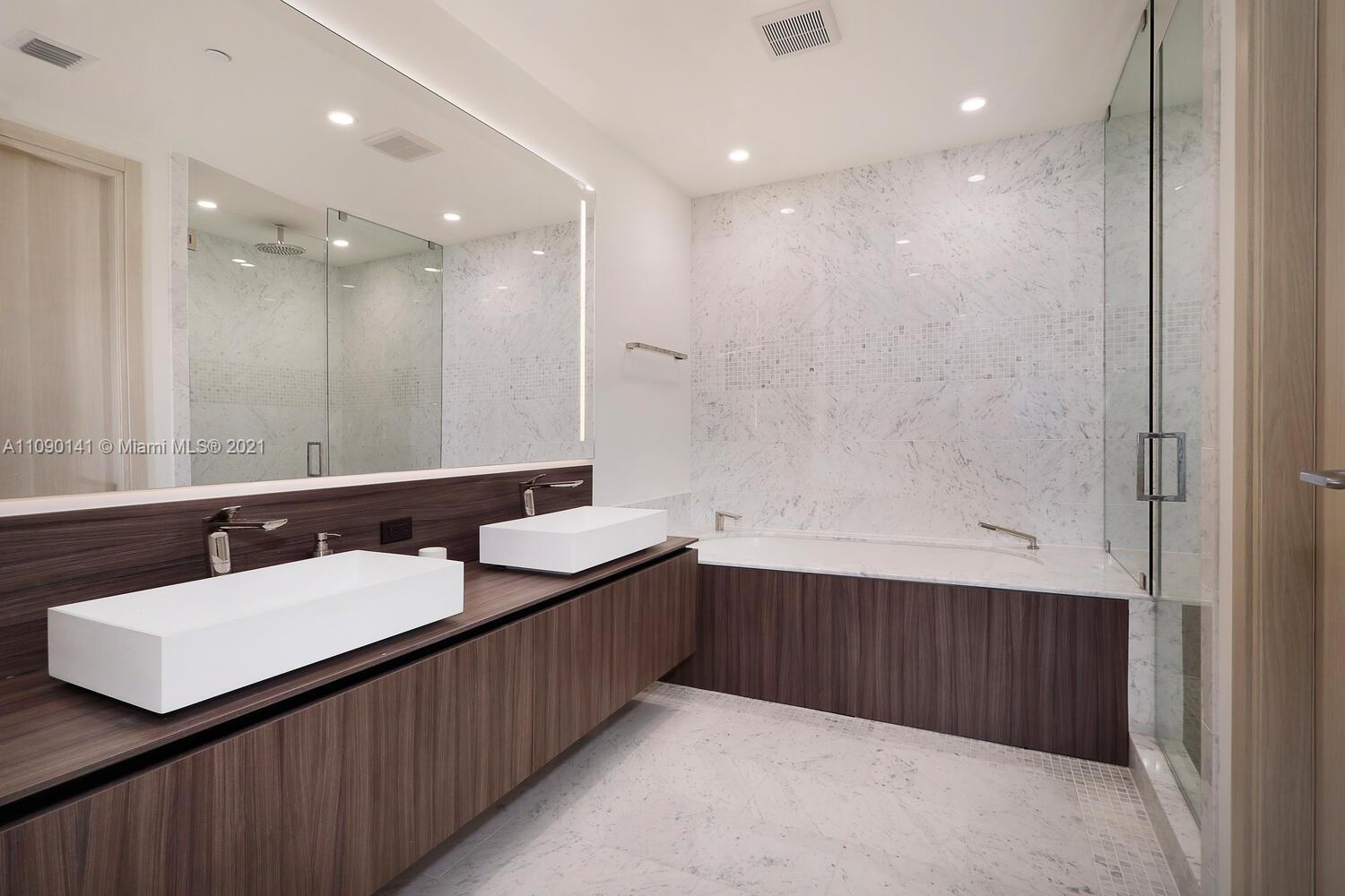 1000 Brickell Plaza, Unit PH5103 Miami, FL 33131 - Photo 18 of 48