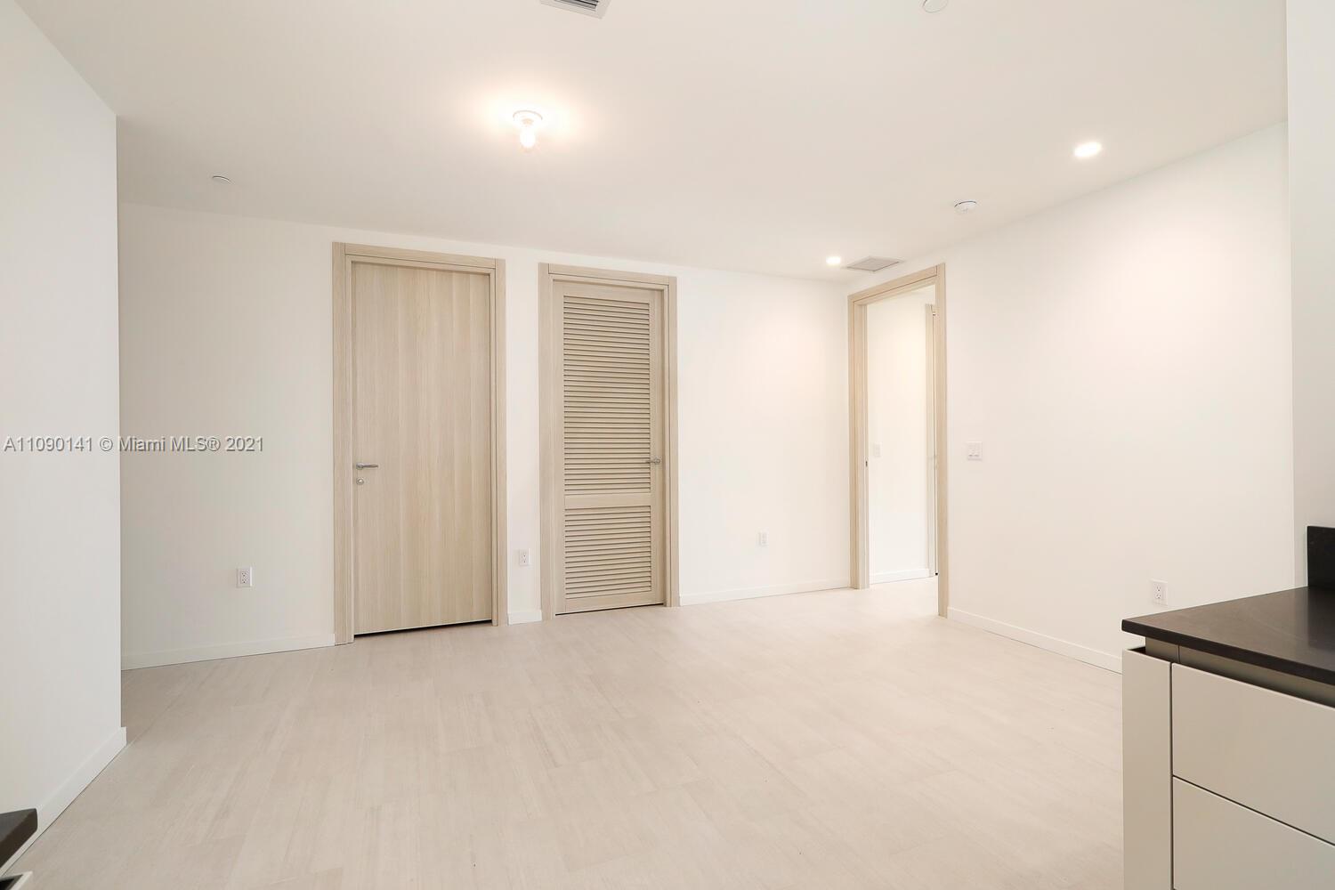 1000 Brickell Plaza, Unit PH5103 Miami, FL 33131 - Photo 10 of 48