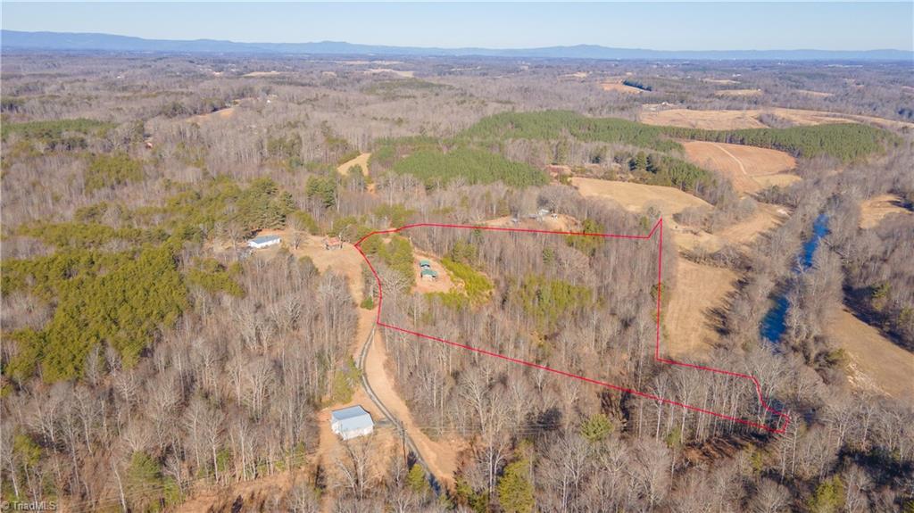 335 Phillips Road Dobson, NC 27017 - Photo 2 of 4