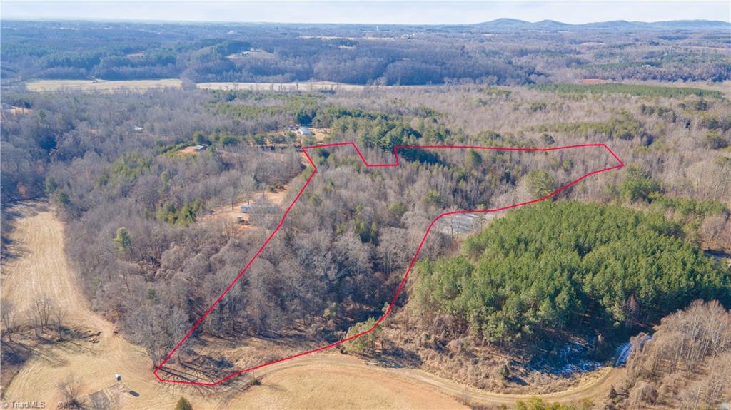 335 Phillips Road Dobson, NC 27017 - Photo 3 of 4