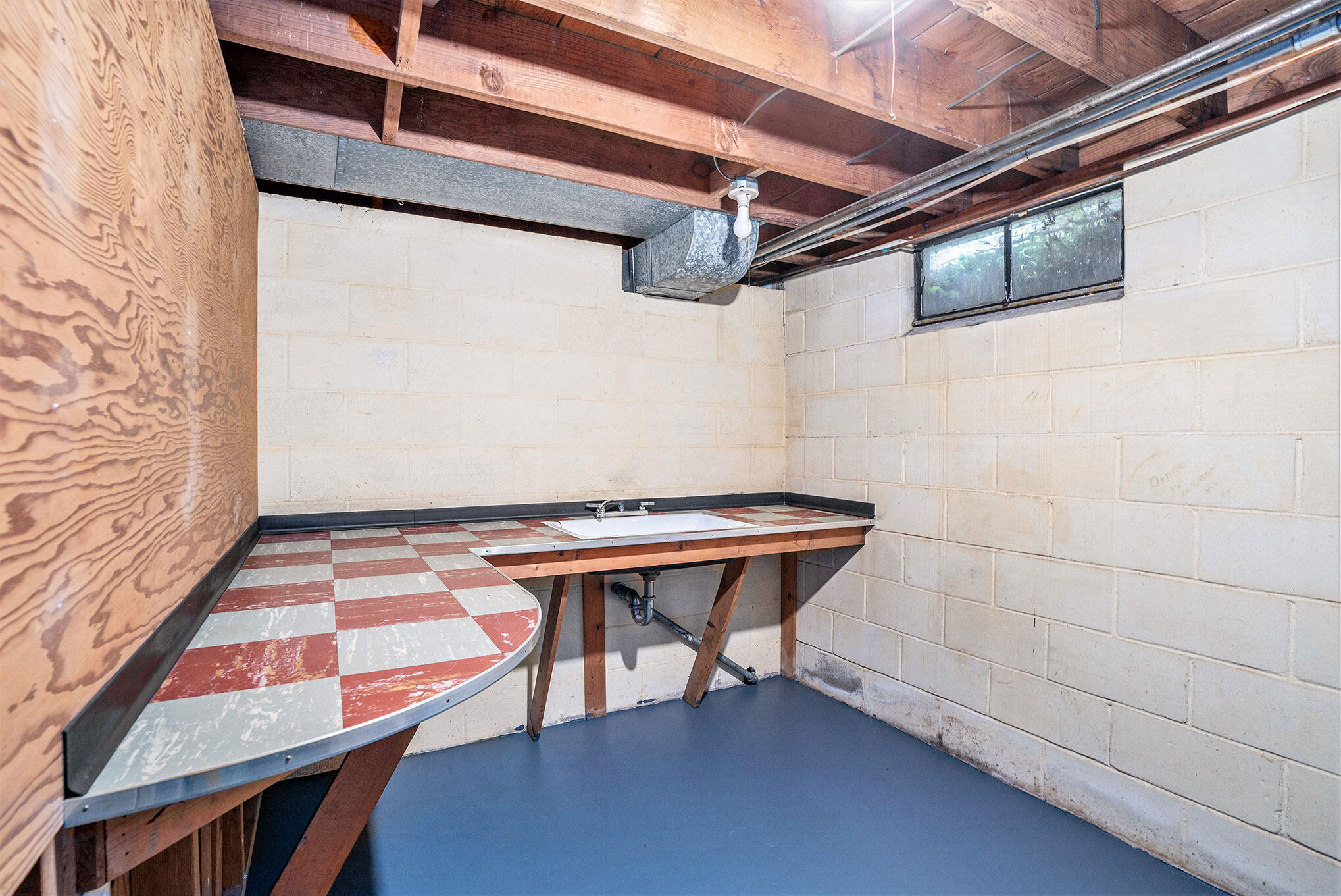 1559 Hadley Road Benton Harbor, MI 49022 - Photo 24 of 30 Previous Dark Room
