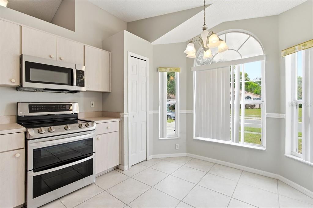1537 Ridge Pointe Drive Orlando, FL 32808 - Photo 11 of 37