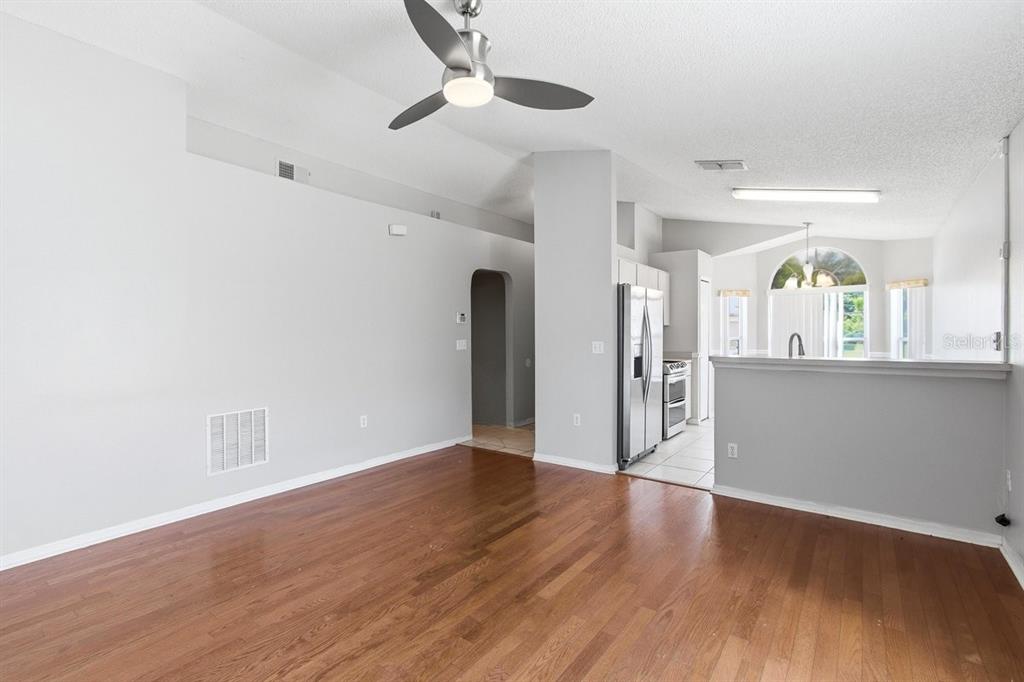 1537 Ridge Pointe Drive Orlando, FL 32808 - Photo 13 of 37