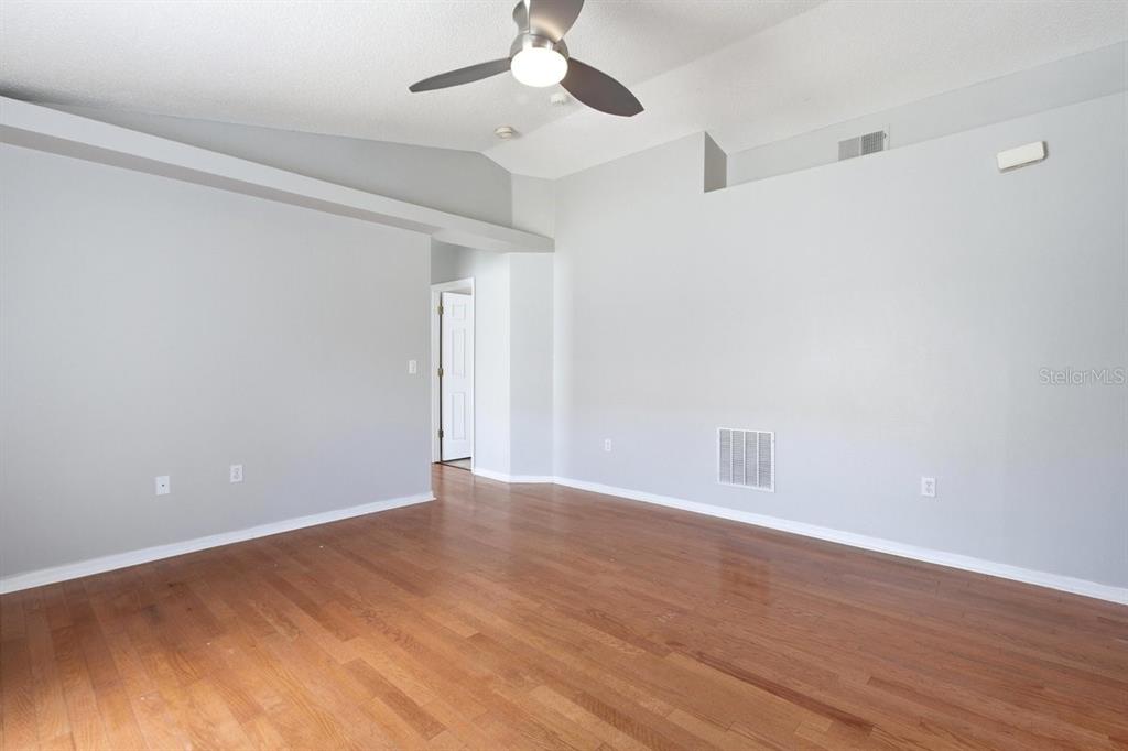 1537 Ridge Pointe Drive Orlando, FL 32808 - Photo 15 of 37