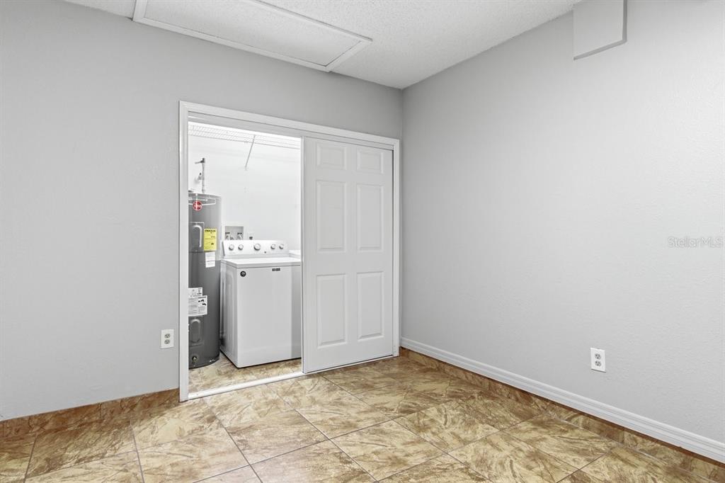 1537 Ridge Pointe Drive Orlando, FL 32808 - Photo 18 of 37