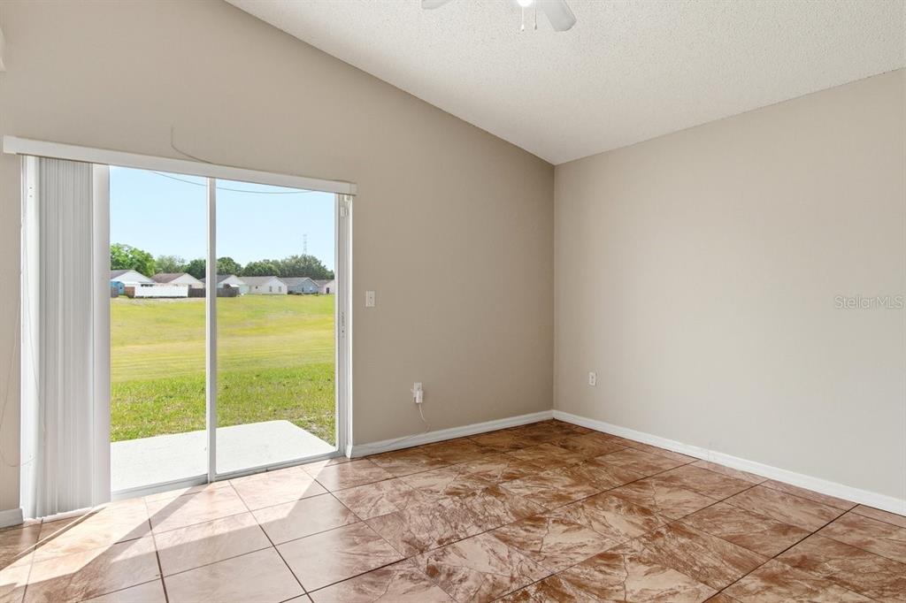 1537 Ridge Pointe Drive Orlando, FL 32808 - Photo 25 of 37