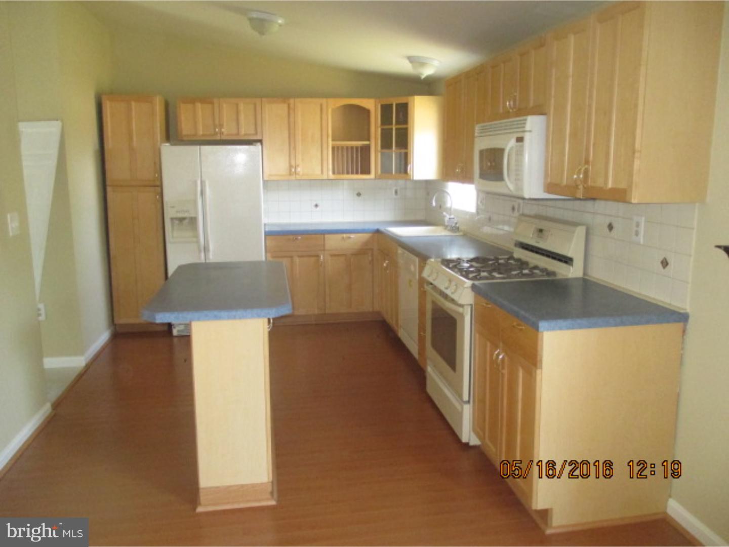 72 South Bridgeport Road Bridgeport, NJ 08014 - Photo 6 of 11