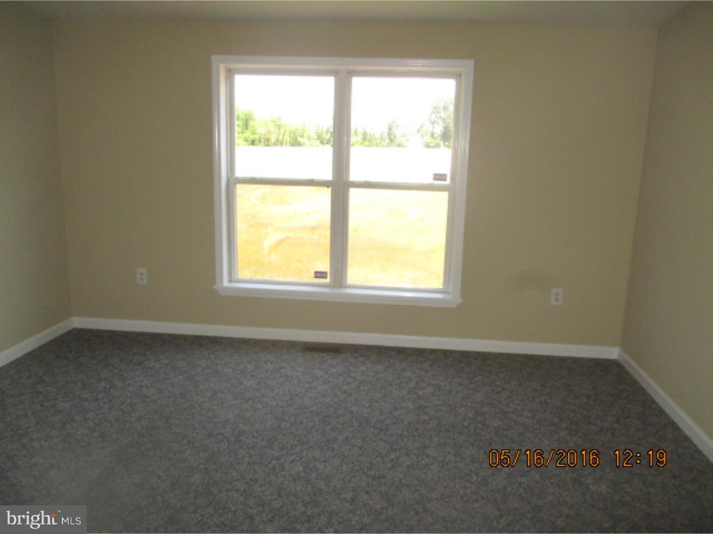 72 South Bridgeport Road Bridgeport, NJ 08014 - Photo 7 of 11