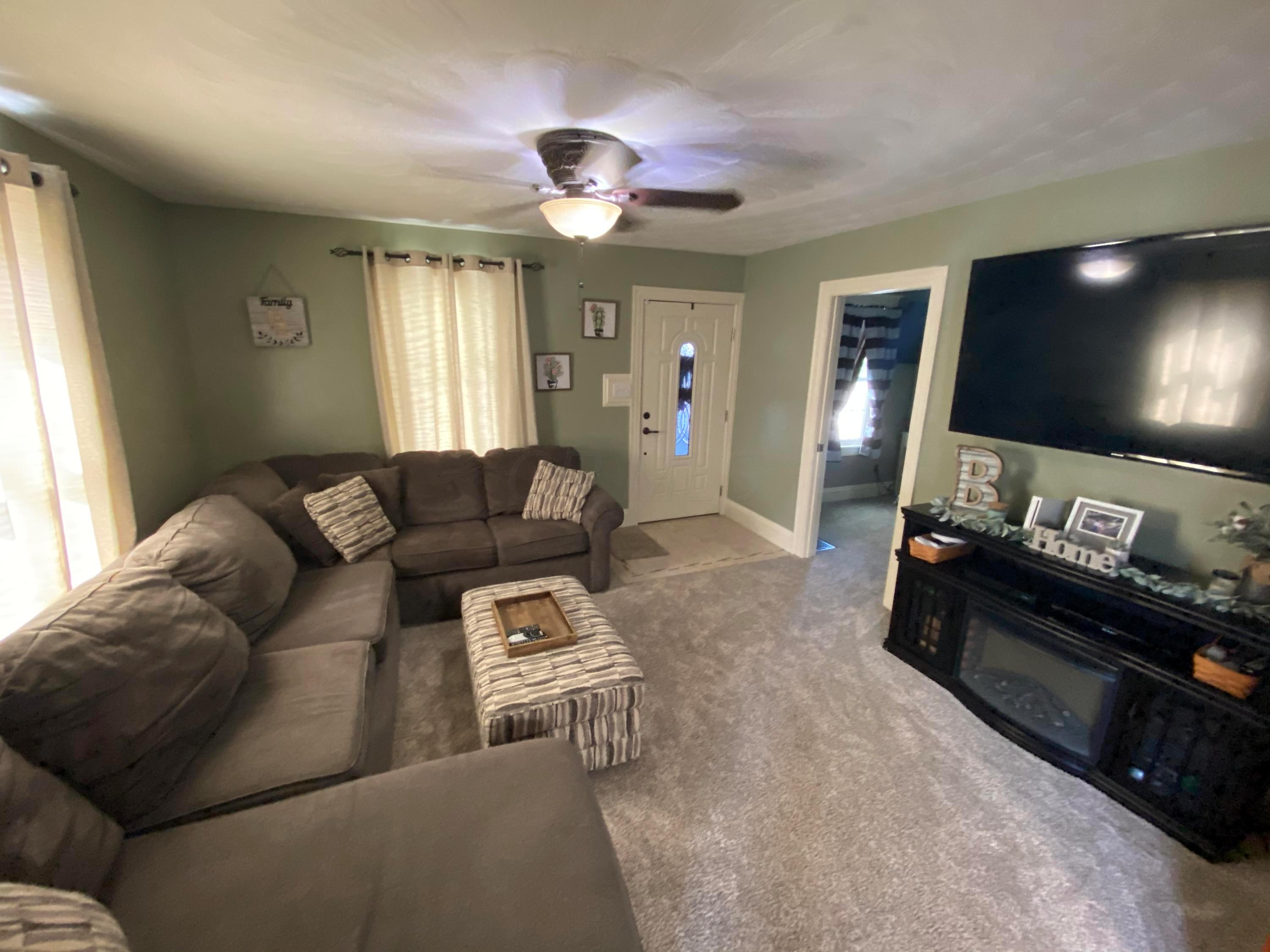 1336 Coopermill Road Zanesville, OH 43701 - Photo 3 of 24
