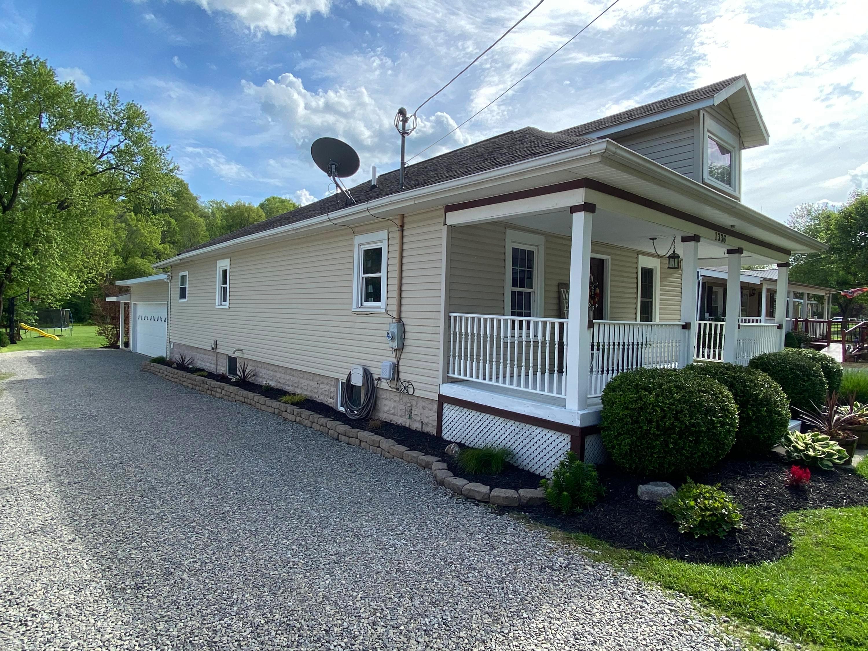 1336 Coopermill Road Zanesville, OH 43701 - Photo 4 of 24