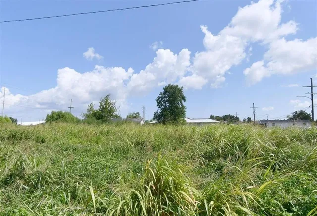 $30,000 | 3101 Laussat Place, New Orleans, LA 70117