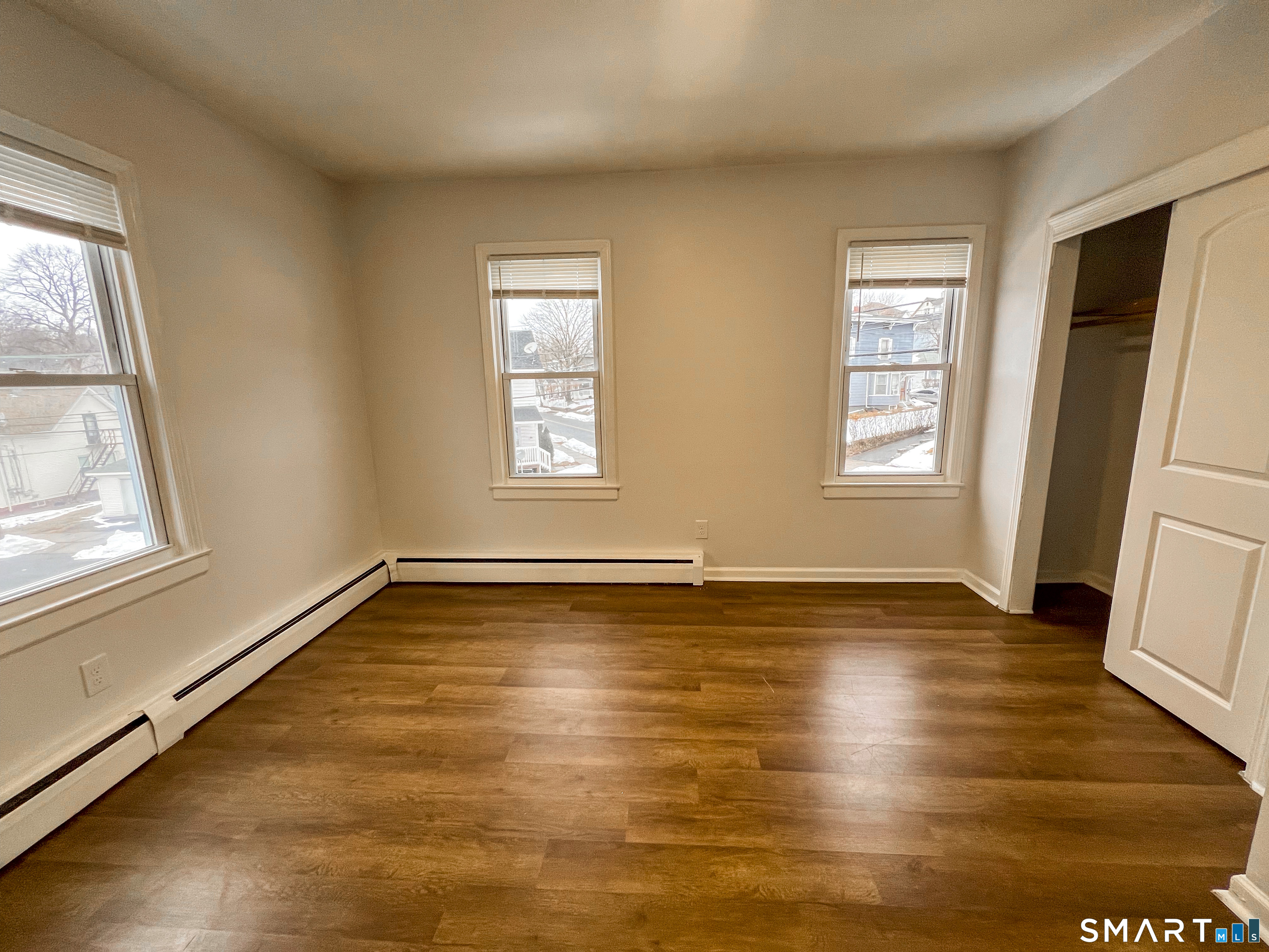 8 Locust Street New Britain, CT 06051 - Photo 2 of 17