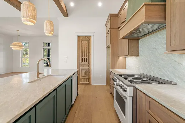 $796,000 | 850 Cane Lp Alley, Covington, LA 70433