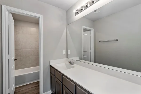 $2,150 | 2750 Williams Grove, Conroe, TX 77304