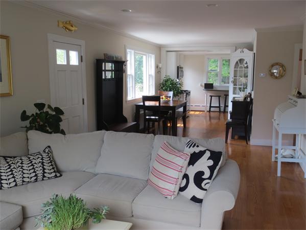 20 Evans Road Marblehead, MA 01945 - Photo 11 of 25 Gallery Image 11