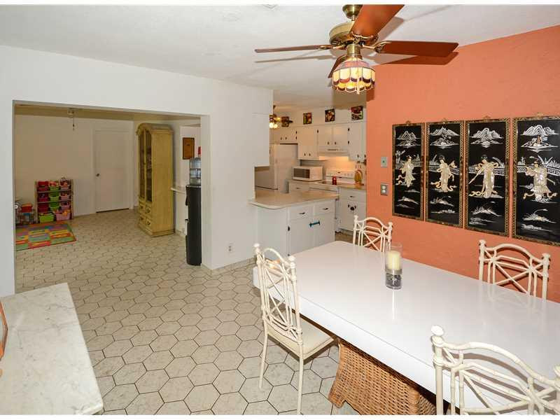6901 Northwest 95th Terrace Tamarac, FL 33321 - Photo 8 of 27 Dining Room.