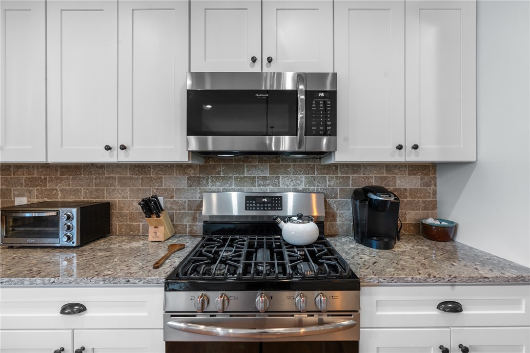 89 Silas Hill Way Exeter, RI 02822 - Photo 13 of 35