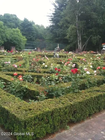 $12,900,000 | 40 Geyser Road, Saratoga Springs, NY 12866