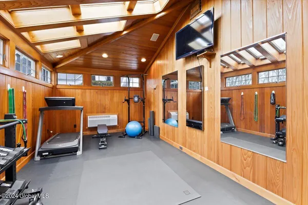 $10,900,000 | 40 Geyser Road, Saratoga Springs, NY 12866