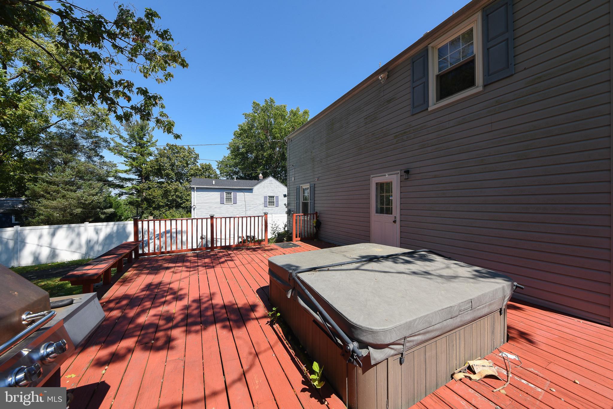 1014 North York Road Willow Grove, PA 19090 - Photo 31 of 33 a view of a backyard with sitting area