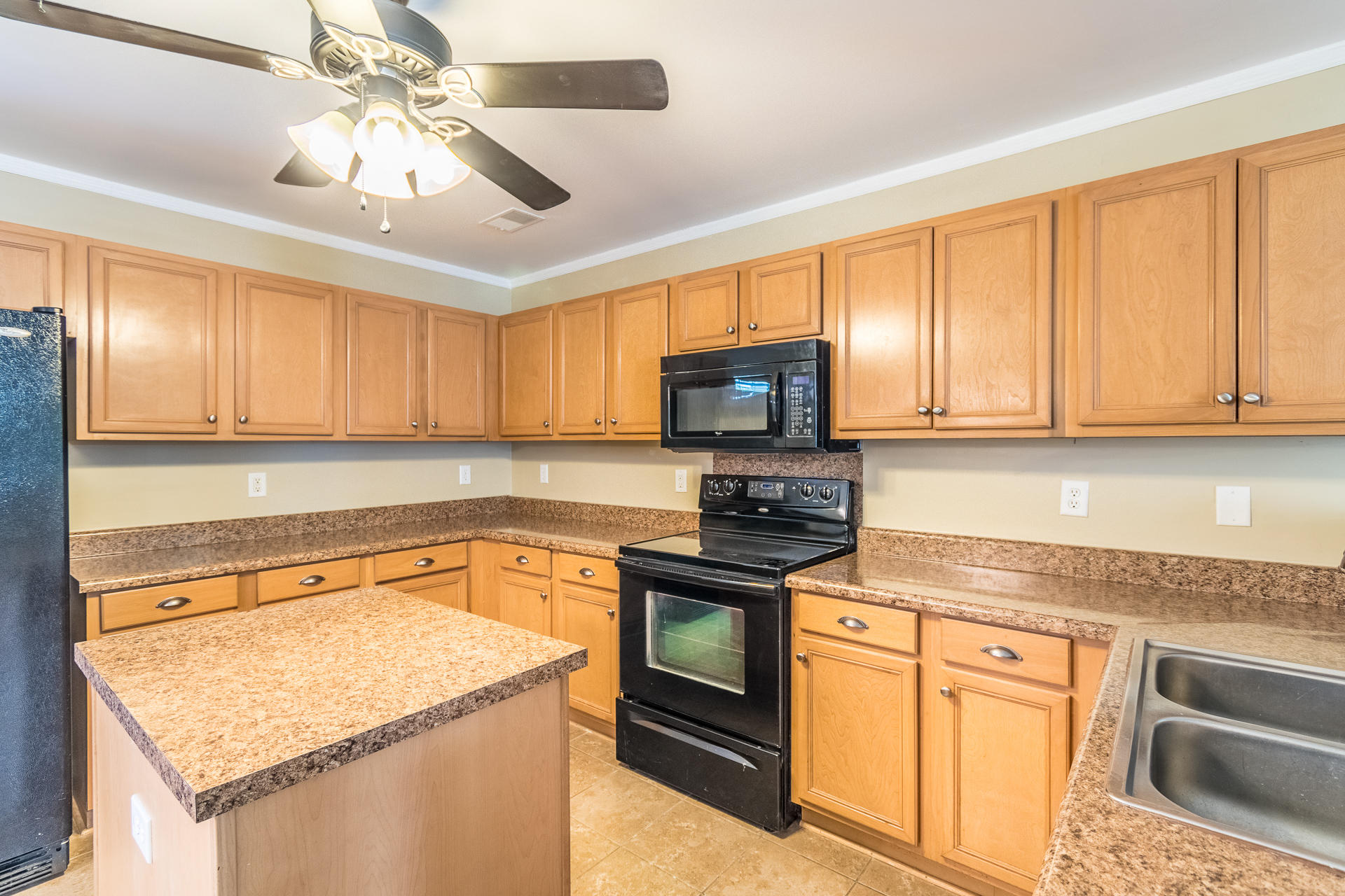 208 Eagle Ridge Road Summerville, SC 29485 - Photo 11 of 30 208EagleRidge-12