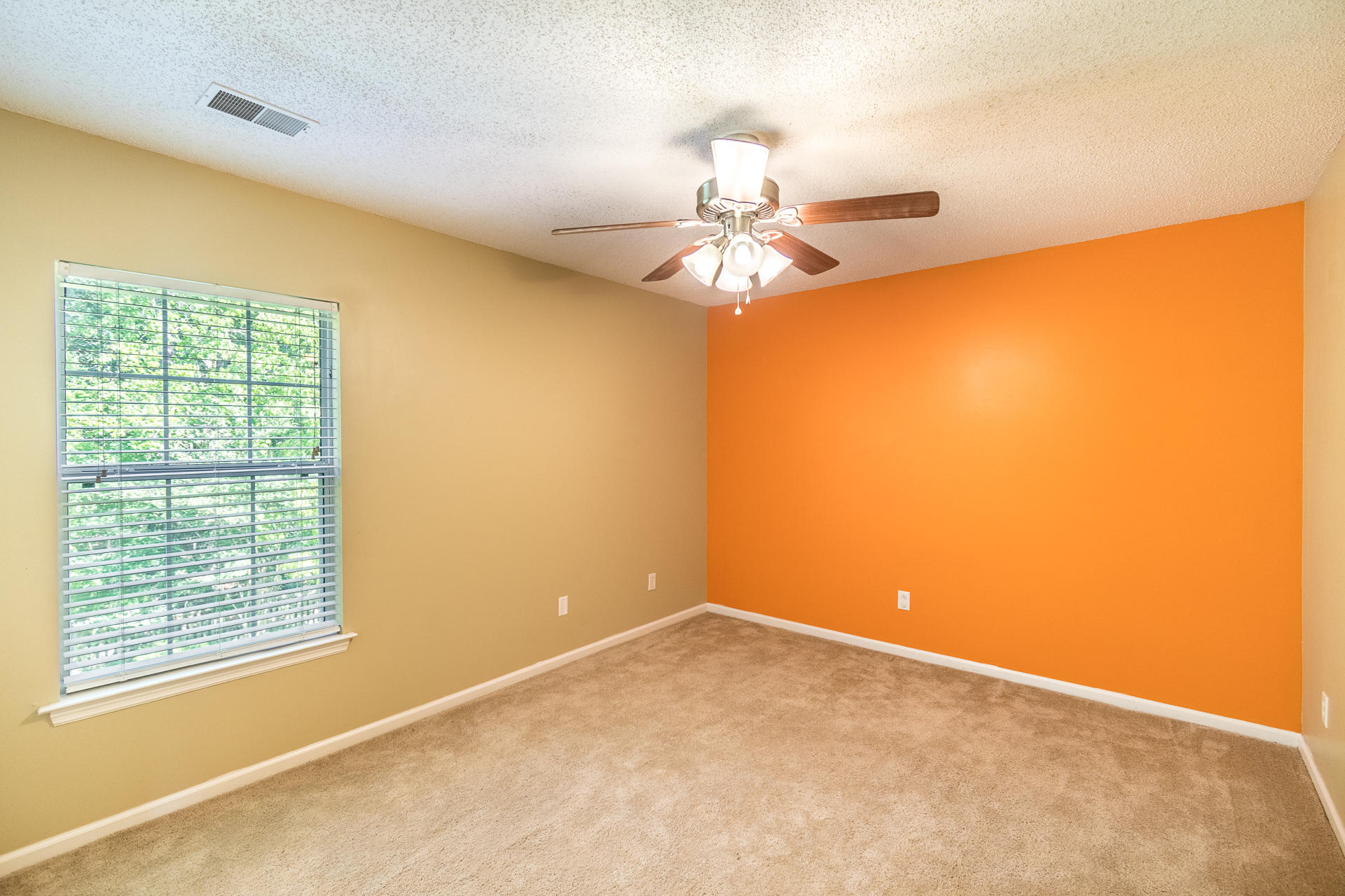 208 Eagle Ridge Road Summerville, SC 29485 - Photo 22 of 30 208EagleRidge-23