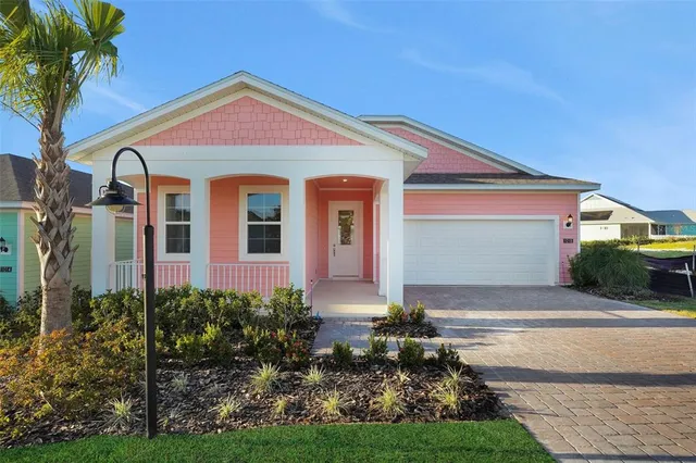 $334,990 | 1018 Fiesta Key Circle, Lady Lake, FL 32159