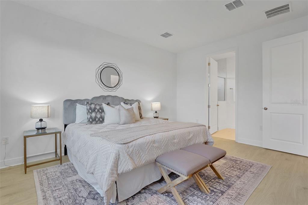 1018 Fiesta Key Circle Lady Lake, FL 32159 - Photo 12 of 56